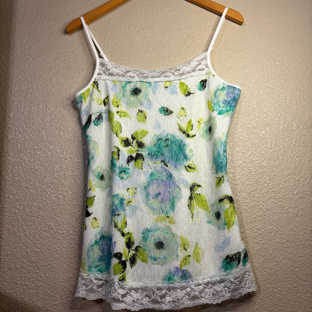 Maurices White Floral Cami with Lace Trim size M Y2K Whimsical Fairy